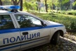 Издирват въоръжен, заплашил млади жени