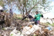 Кметът на Сандански се включи в акция по почистване на село Кашина